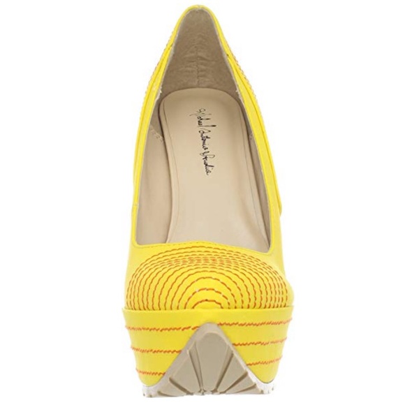 Lisando Yellow - Picture 2 of 6